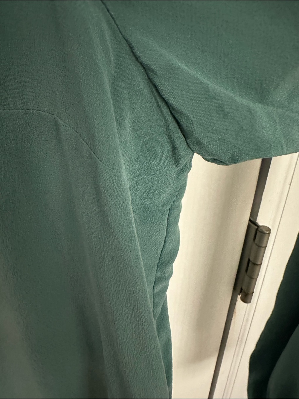 Sezane Chemise Chlo Silk Shirt Sage Green Size 8 - Picture 8 of 10